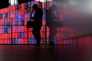 افت بورس‌های آسیا به دنبال تداوم سیاست‌‎های متجاوزانه آمریکا در منطقه
