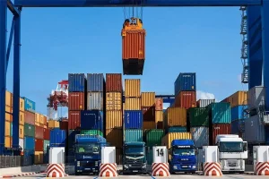 ایران و جمهوری آذربایجان تفاهم‌نامه گمرکی امضا کردند