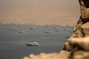 بانک قطر: اقتصاد دنیا تا بهار سال آینده در گرو تنگه هرمز است