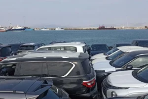 ترخیص و شماره‌گذاری خودروهای وارداتی به نام اشخاص در منطقه آزاد انزلی ممنوع شد
