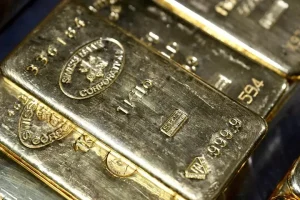 طلای جهانی در مسیر کاهش قیمت