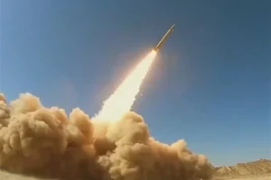 گاردین: جنگ آمریکا علیه ایران از کنترل خارج شده است