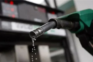افزایش ۱۰ درصدی مصرف، سرعت توزیع بنزین را کاهش داد