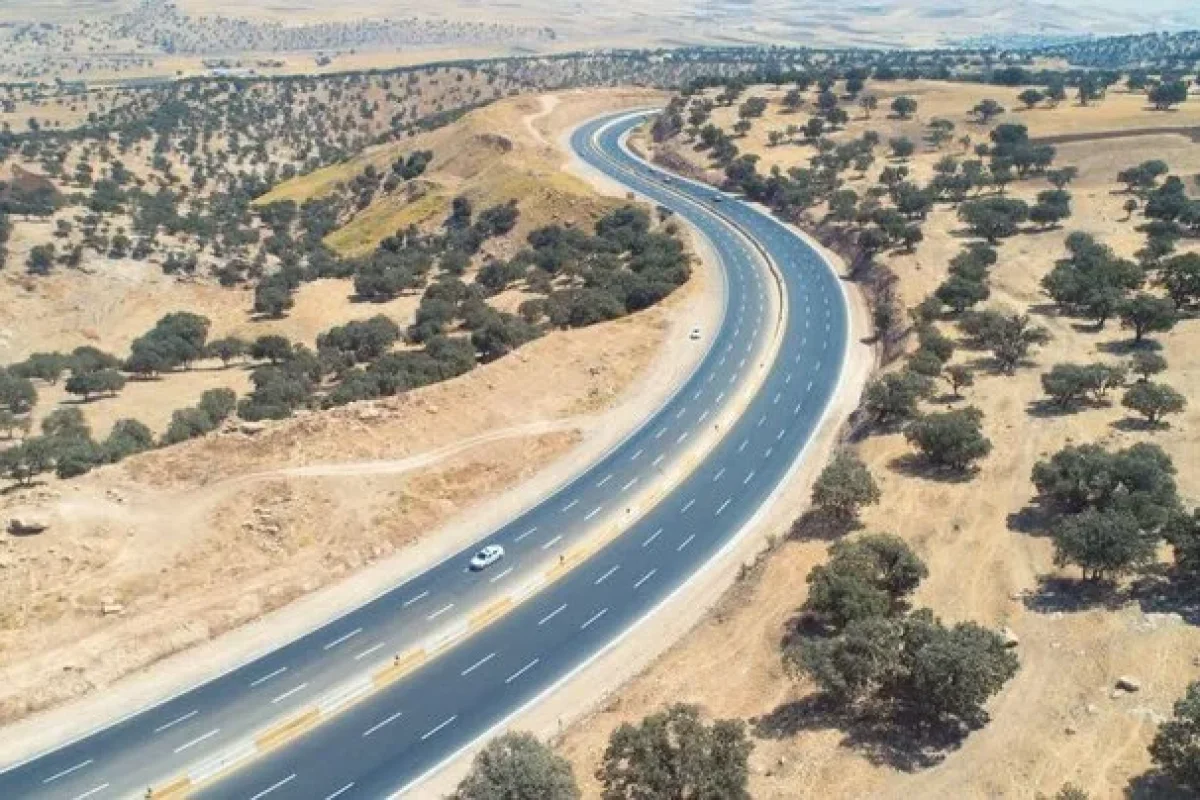 عربستان و عمان با دور زدن امارات یک کریدور لجستیک زمینی راه‌اندازی می‌کنند