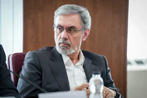 روند خروج اساتید از دانشگاه‌های بزرگ متوقف نشد / اتفاق خاصی در روند بازگشت نخبگان نمی‌بینیم