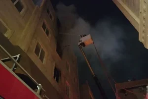 آتش‌سوزی در بازار گناوه مهار شد