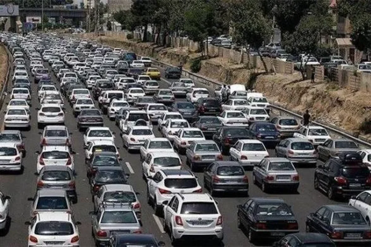 ترافیک سنگین در محورهای شمالی کشور؛ محدودیت تردد در چالوس و آزادراه تهران-شمال