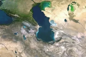 روزنامه شهرداری: بستن تنگه هرمز کافی نیست؛ باید با ناامن کردن منطقه خزر راه نفت اسرائیل را در منطقه قفقاز و جمهوری آذربایجان بست