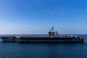 مأموریت فرسایشی لینکلن در جنگ علیه ایران؛ آمریکا در آستانه اعزام ناو جایگزین