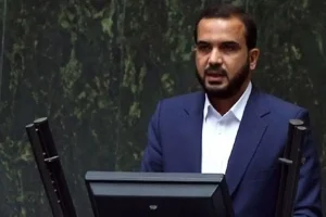 گرانی بنزین، کوتاه‌ترین و بدترین راه برای مدیریت مصرف است / انحصار خودروسازان کشور را با بیش از ۵۰ هزار خودروی فرسوده مواجه کرده است