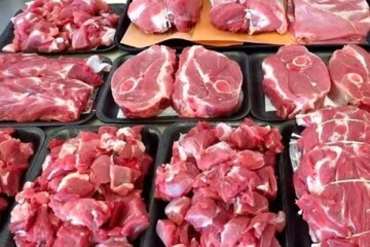 گوشت دومیلیون تومانی هیچ منطقی جز گران‌فروشی ندارد/ گوشت گاومیش را با نام گوشت گوساله به مشتری می‌دهند