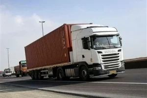 معطلی 40 روزه کامیون‌ها در ریمدان/خرید گازوئیل لیتری 80 هزار تومانی