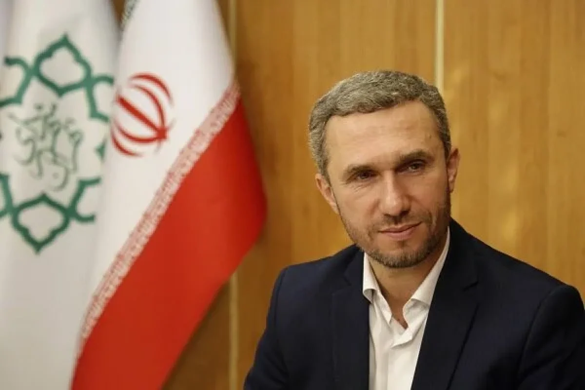 نفتکش‌ها از بافت مسکونی شهران خارج می‌شوند