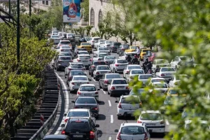 یک‌طرفه شدن محورهای چالوس و هراز برای بازگشت مسافران