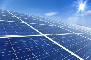 تأخیر در واردات پنل، مهم ترین مانع توسعه نیروگاه‌های خورشیدی