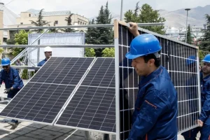 ساختمان های وزارت اقتصاد به پنل‌های خورشیدی مجهز می شوند