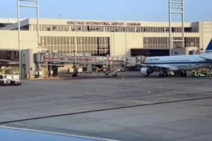 سومین فرودگاه پرتردد عربستان هدف قرار گرفت