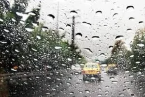 باران باران در محورهای ۵ استان/ ترافیک جاده‌های کشور روان است
