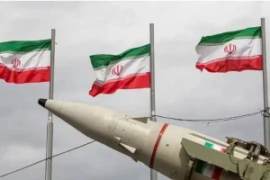 وال‌استریت ژورنال: ایران برای مقابله با حمله احتمالی آمریکا، استحکامات مواضع حساس را تقویت می‌کند