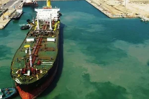 صادرات ۵ میلیون تن فرآورده‌ نفتی در بندر شهید رجایی
