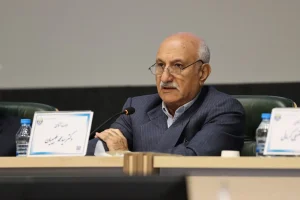 جنجال‌ها نباید مانع اجرای سیاست‌ اقتصادی بانک مرکزی شود