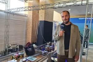 ساخت نخستین ربات زمینی هوشمند در ایران